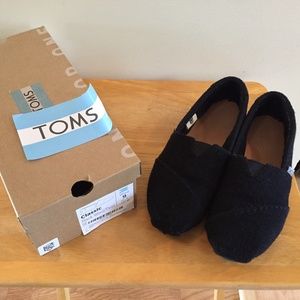 Classic Black Wool Toms Used but with Box Size 9